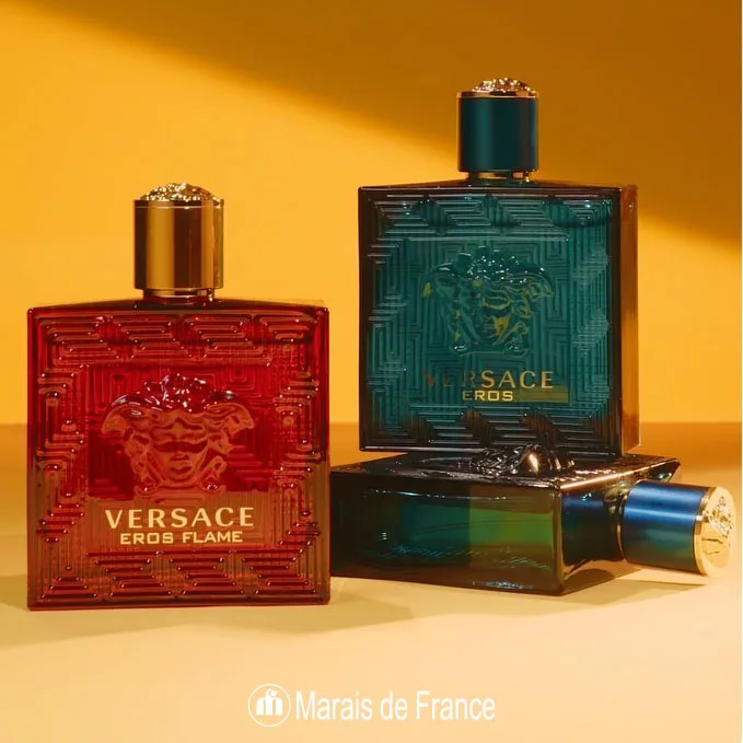 Chai nước hoa Versace đỏ hình đầu rắn Medusa