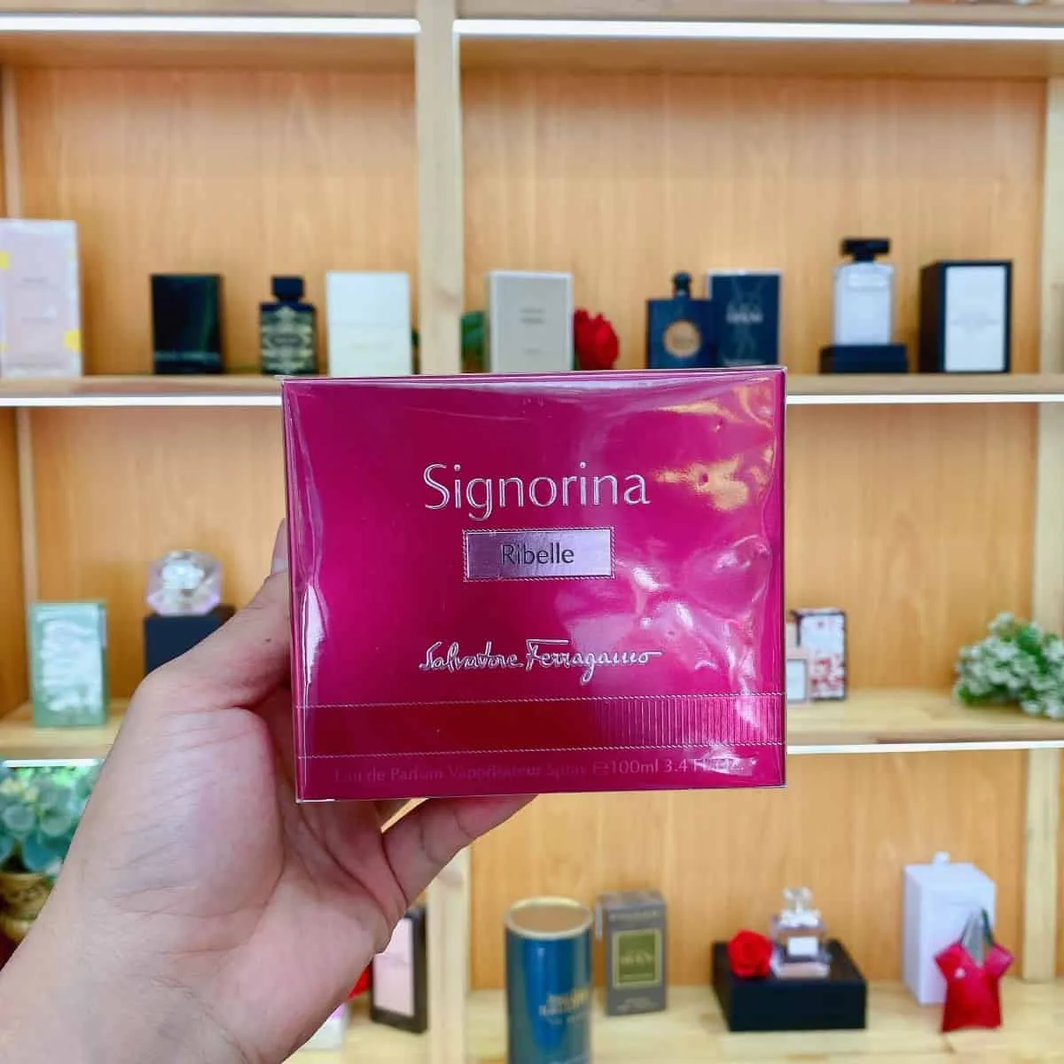 Salvatore Ferragamo Signorina Ribelle