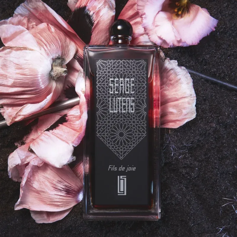 8-chai-nuoc-hoa-serge-lutens-ban-chay-nhat
