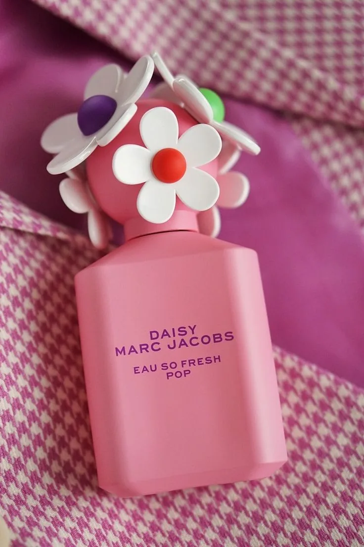 Marc Jacobs Daisy Eau So Fresh Pop Limited Edition là một bản tình ca hương thơm