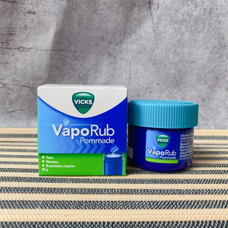 Dầu Bôi Ấm Ngực Vicks VapoRub 50g
