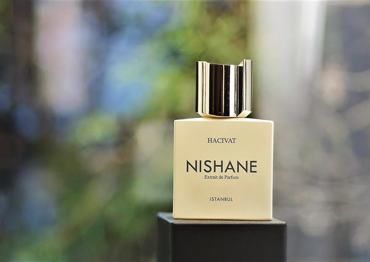 Độ lưu hương của nước hoa Nishane Hacivat Extrait de Parfum