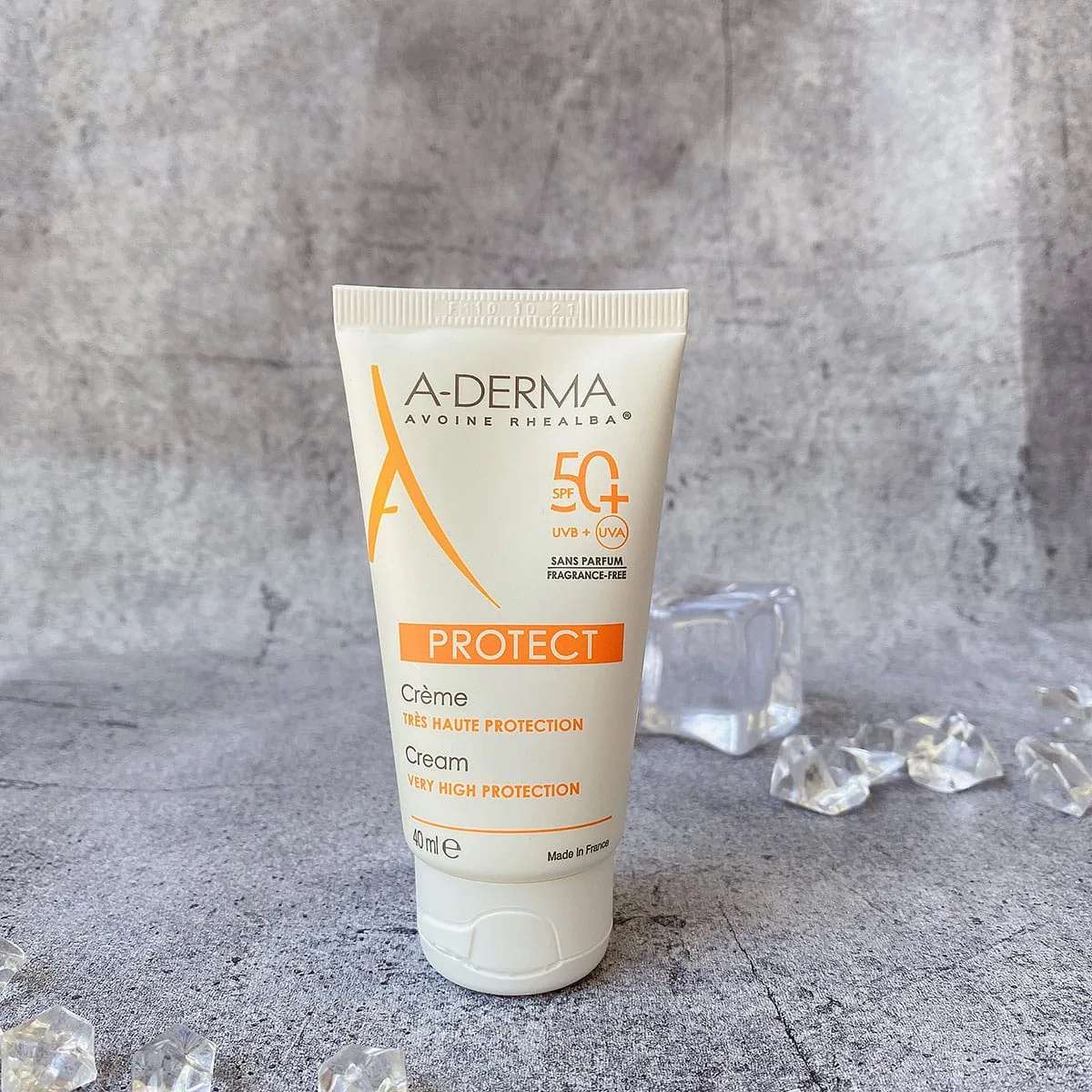 Kem chống nắng A-Derma Protect Cream SPF 50+