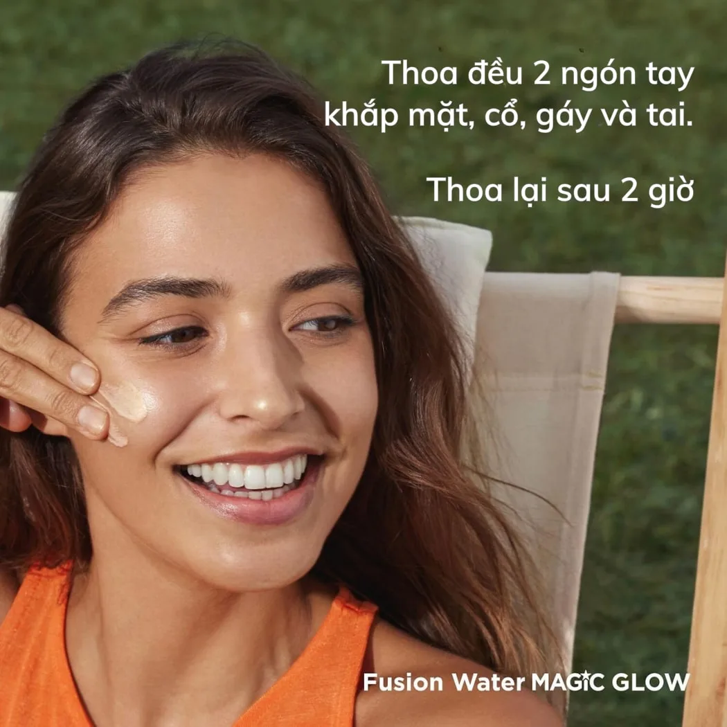 Kem Chống Nắng Isdin Fusion Water Magic Glow SPF30 50ml