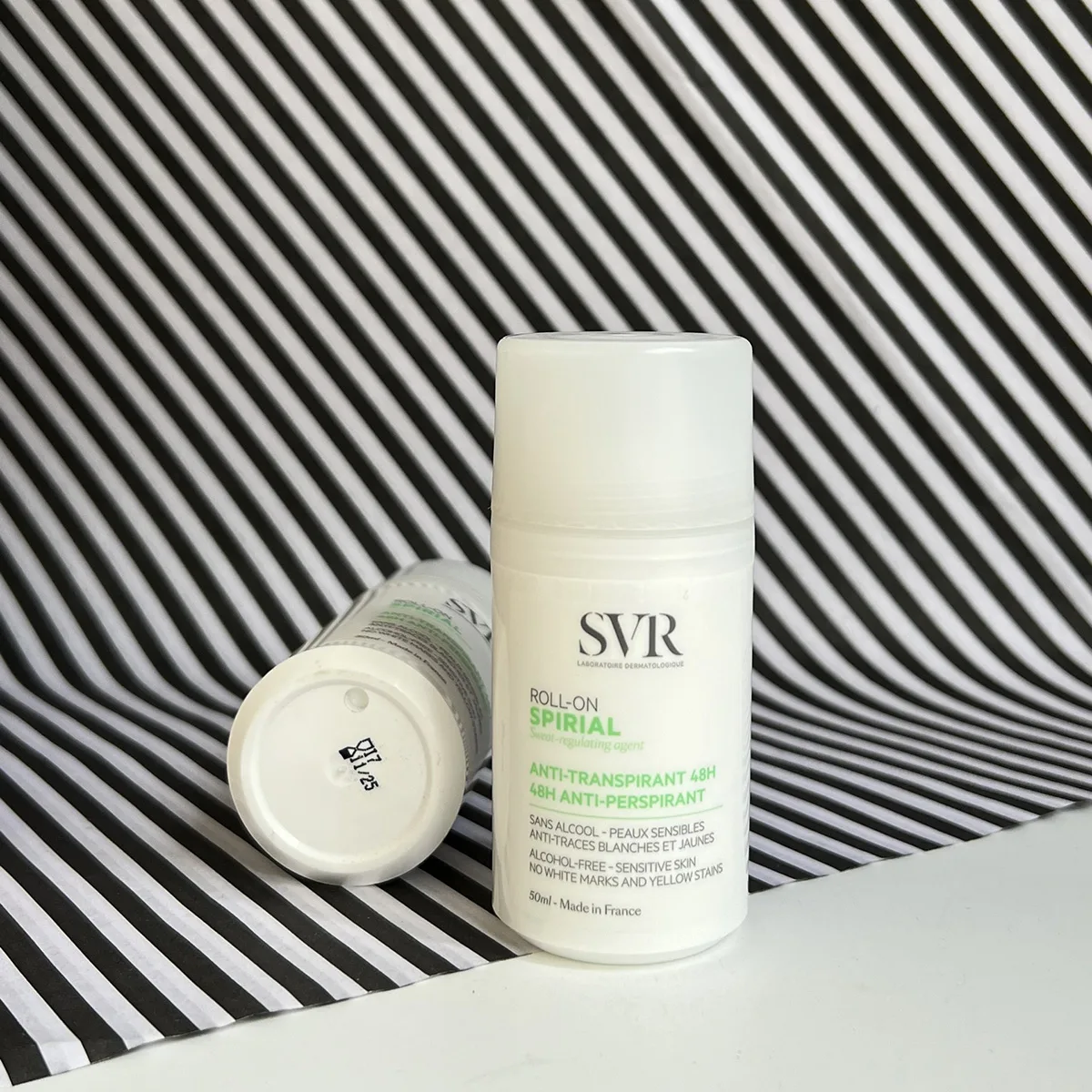 Lăn Ngăn Mồ Hôi SVR Roll-On Antiperspirant 48H
