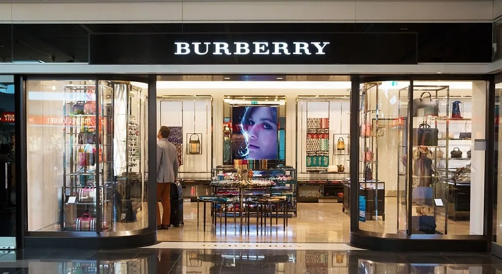 Lịch sử nước hoa burberry