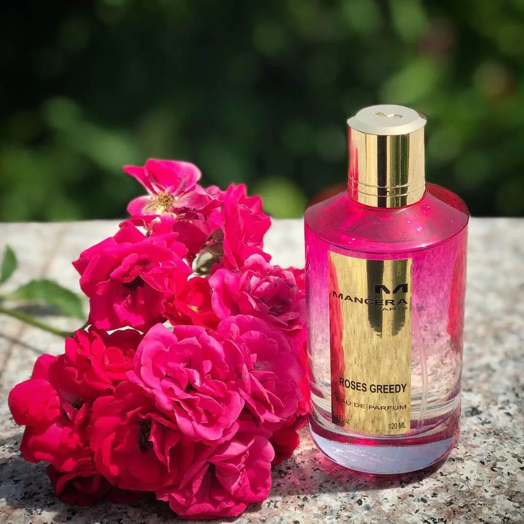 Cận cảnh chai nước hoa Mancera Roses Greedy chính hãng với tông màu hồng tím lãng mạn