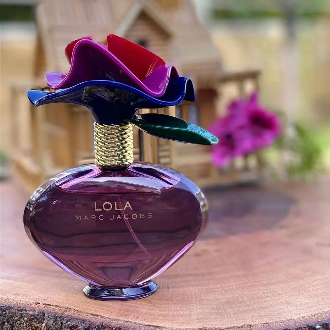 Marc Jacobs Lola