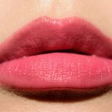 Màu của Son Dưỡng YSL Rouge Volupté Shine 153 Rose Dentelle lên môi