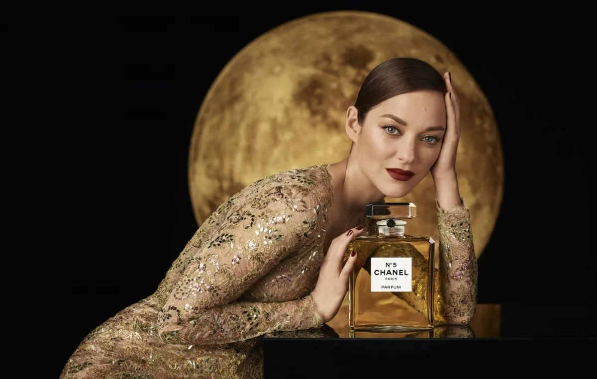 Giá trị biểu tượng của nước hoa Chanel N°5