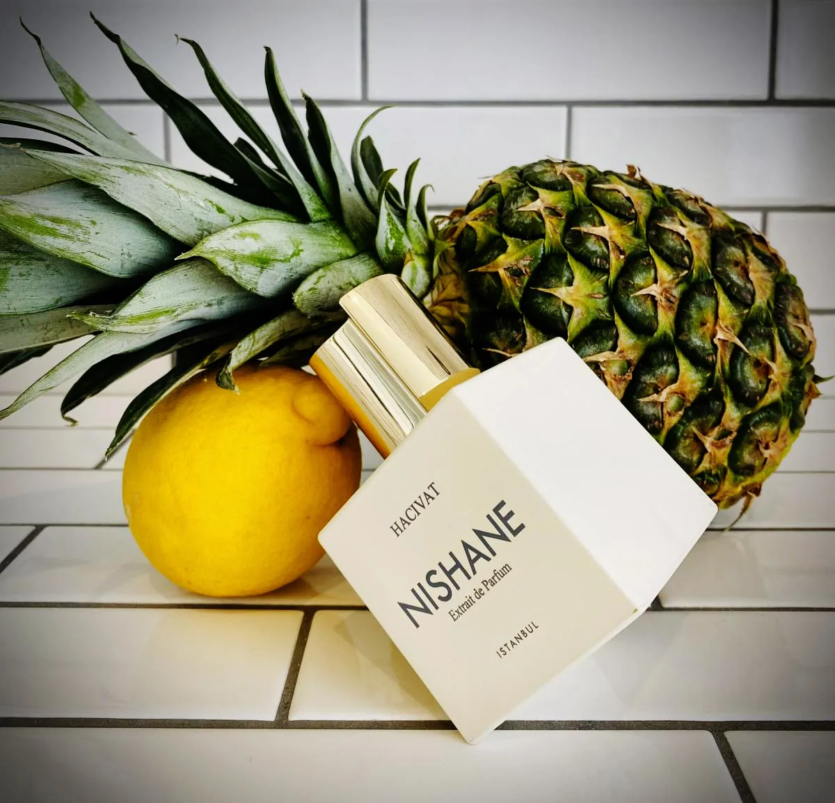 Mùi hương của nước hoa Nishane Hacivat Extrait de Parfum