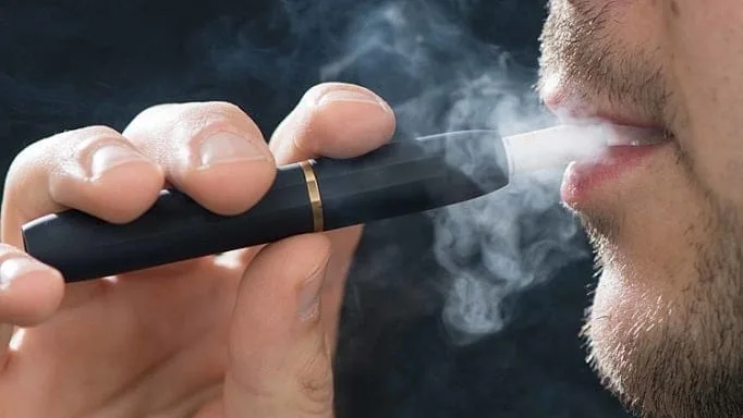 nước hoa nam mùi thuốc lá