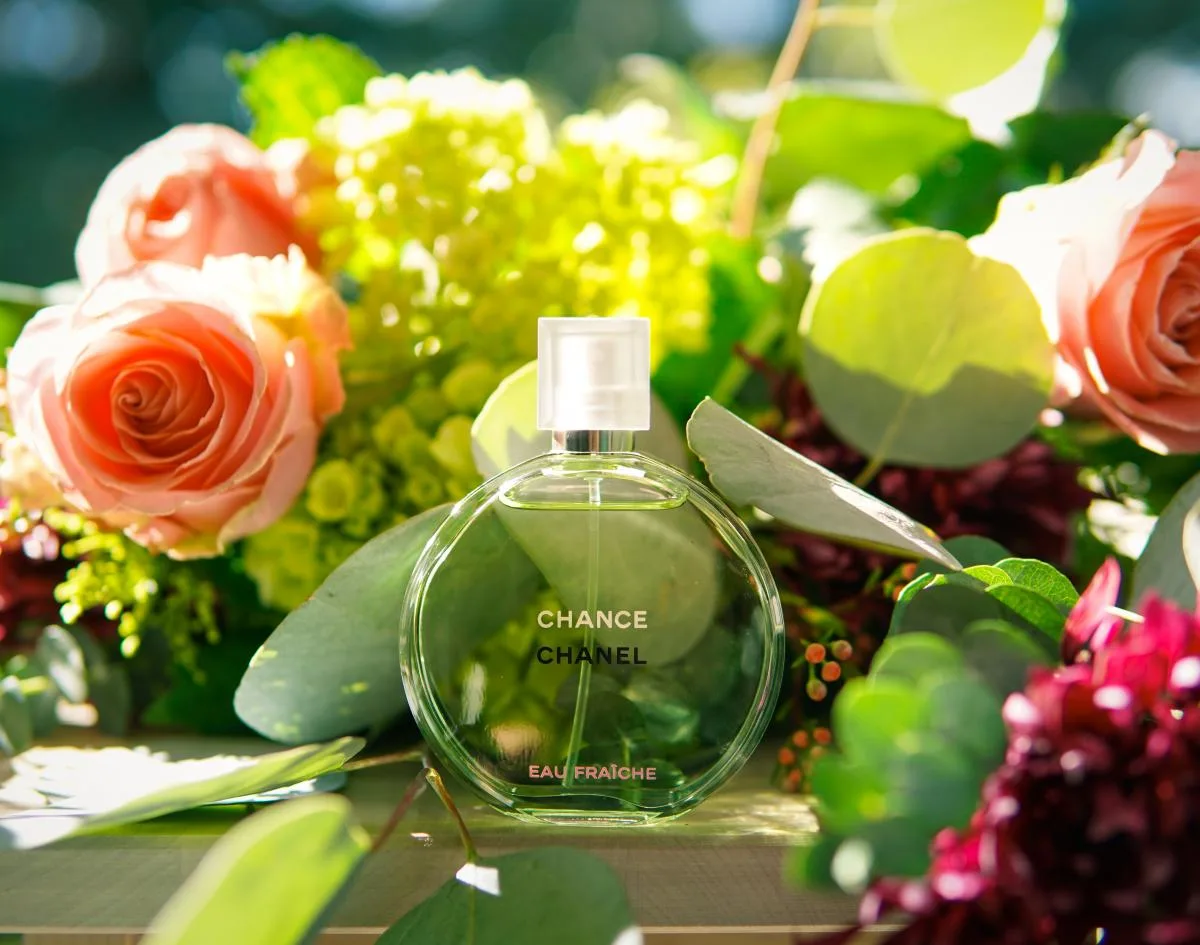 Nước hoa Chanel Chance Eau Fraiche màu xanh ngọc bích
