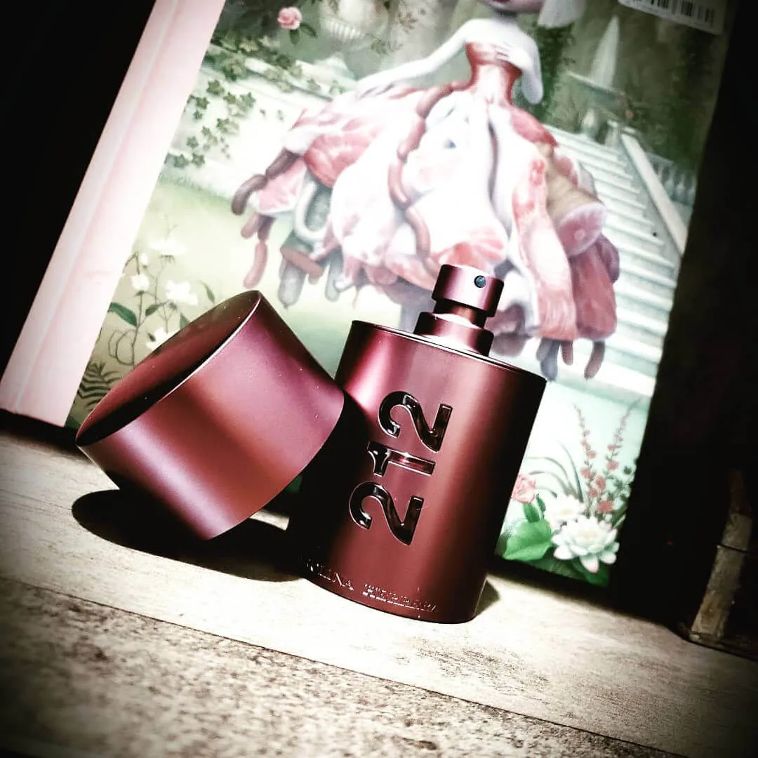 Nước hoa pháp chính hãng Carolina Herrera 212 Sexy Men EDT 100ml