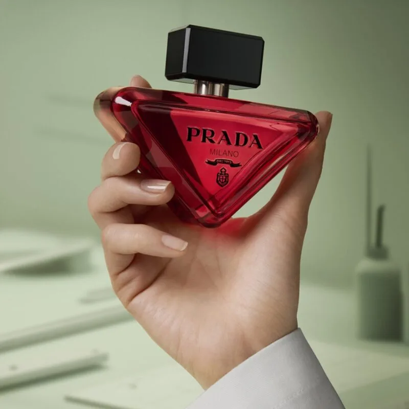 Review Prada Paradoxe Radical Essence