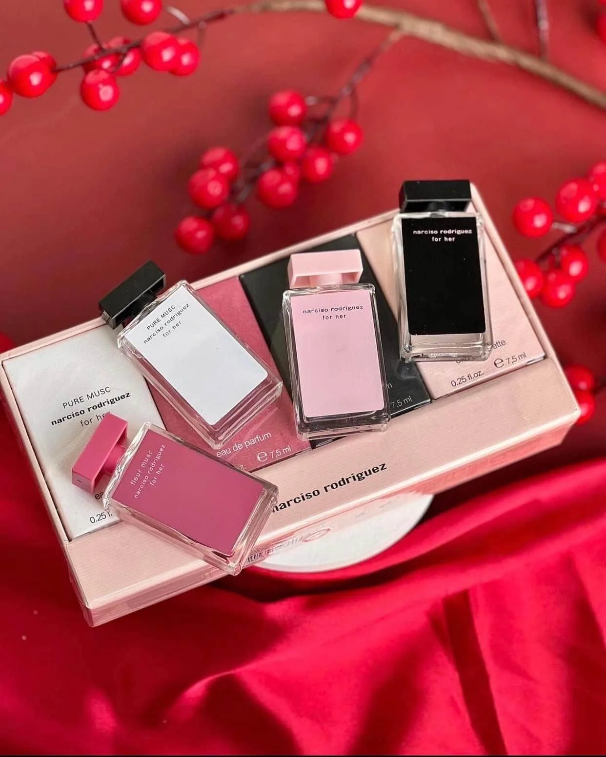 Set Nước Hoa Narciso Rodriguez For Her (7.5x4)