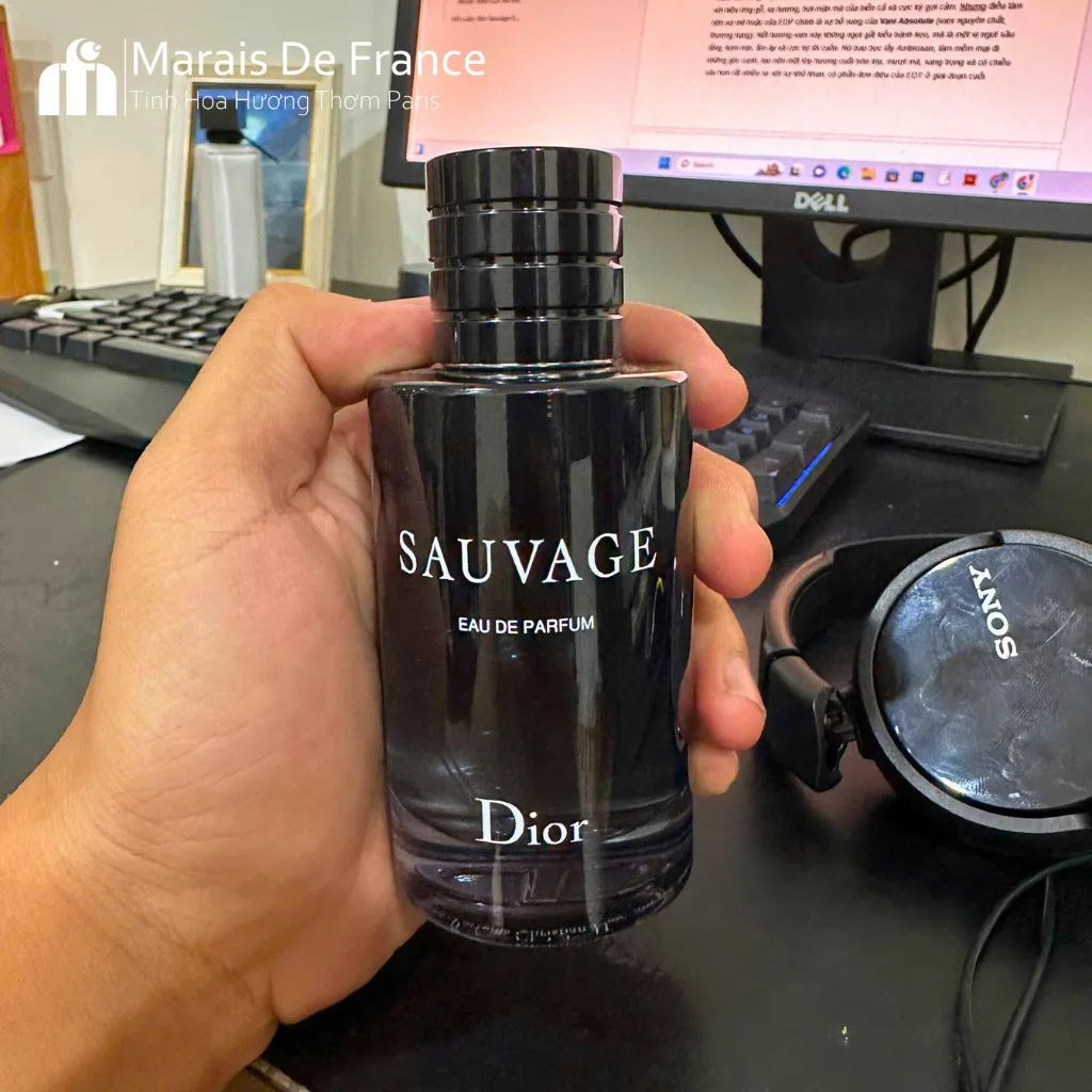 Thiết kế chai Dior Sauvage EDP