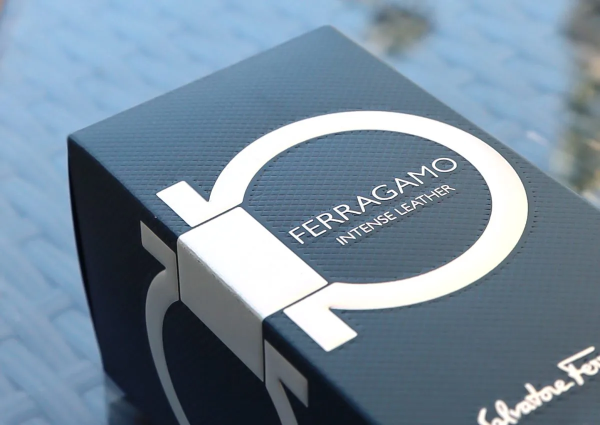 thiết kế chai Salvatore Ferragamo Intense Leather