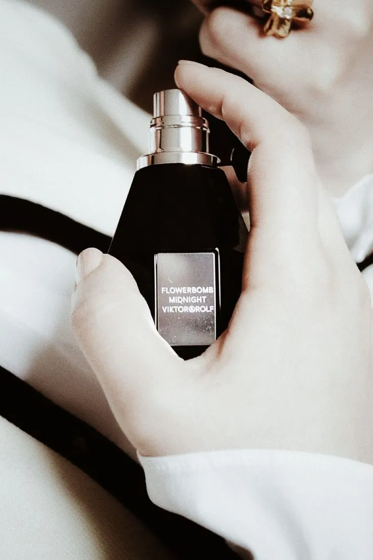 Viktor & Rolf Flowerbomb Midnight