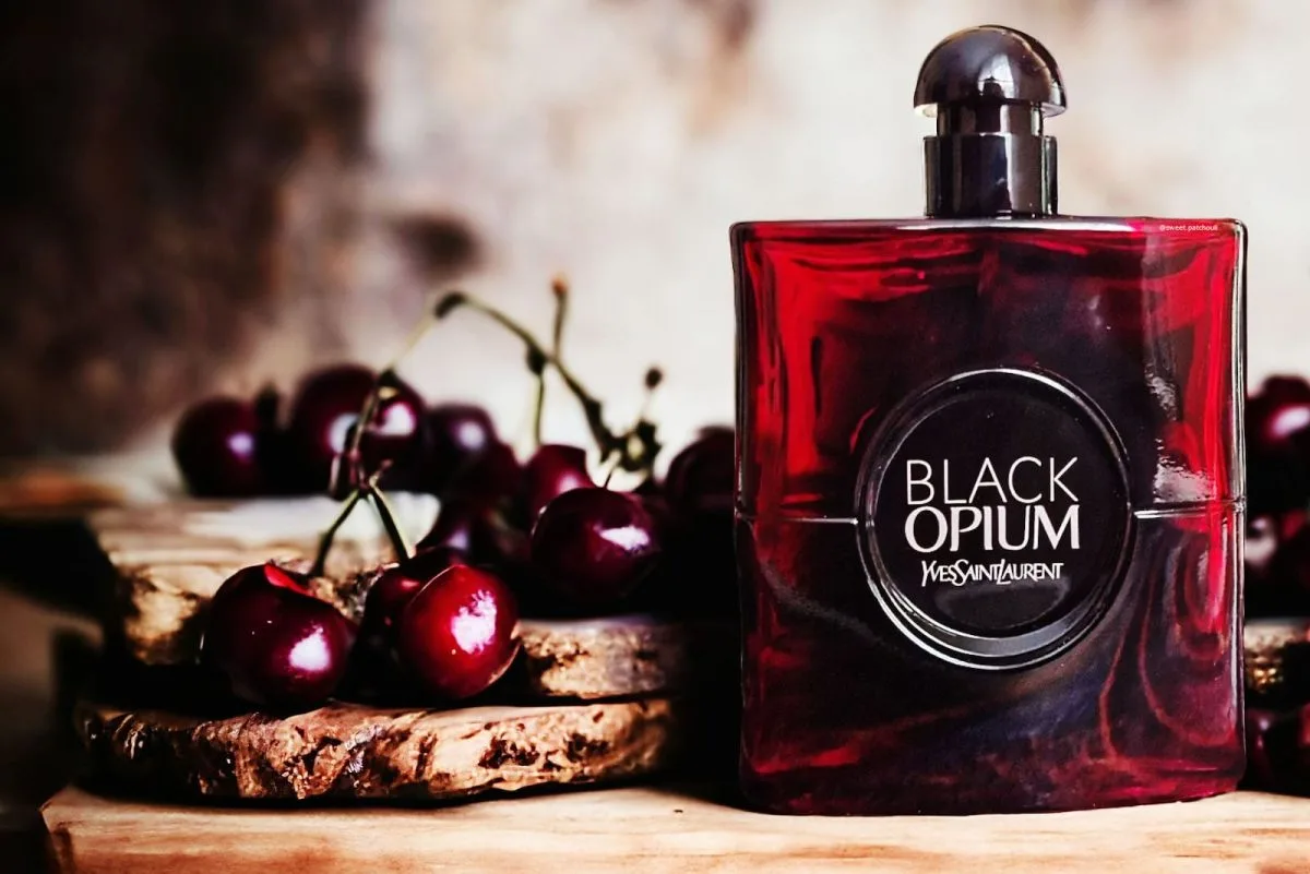 YSL Black Opium Over Red Eau de Parfum YSL Black Opium Over Red Eau de Parfum