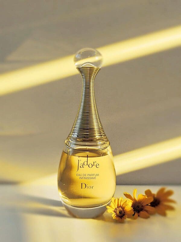 Review chai nước hoa nữ Dior J adore EDP vạn người mê - Beauty Place Blog